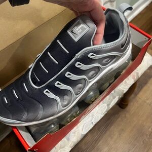 Nike air vapor max plus silver gradient